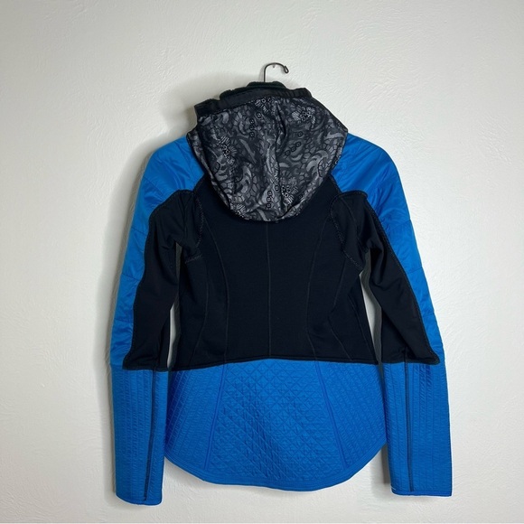 Lululemon Run Blue Black Long Sleeve Zip Front Quilted Bundle Up Jacket Size S - Picture 5 of 15